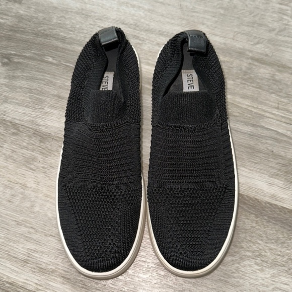 Steve Madden Shoes - Steve Madden Beale sneaker